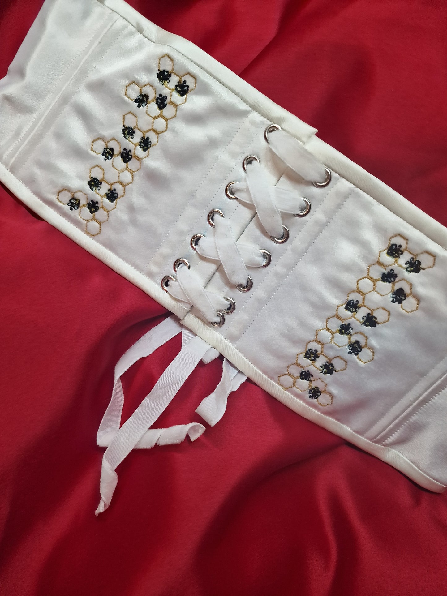 The Hive (Tina Maria) Corset Belt - Classic